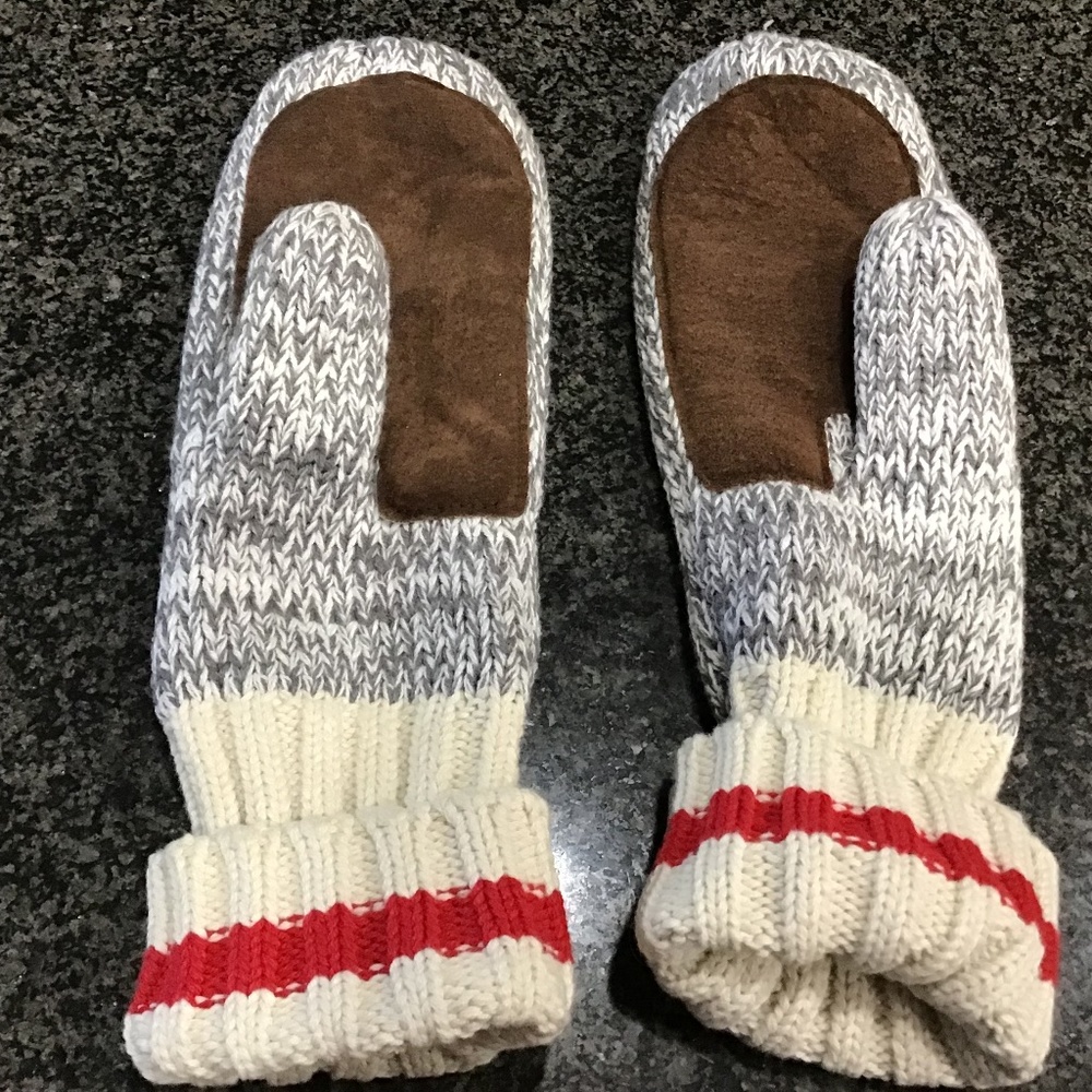 Wool mittens